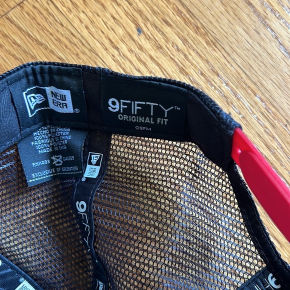 Like new red white and blue Boston Red Sox baseball hat - Picture 3 of 4